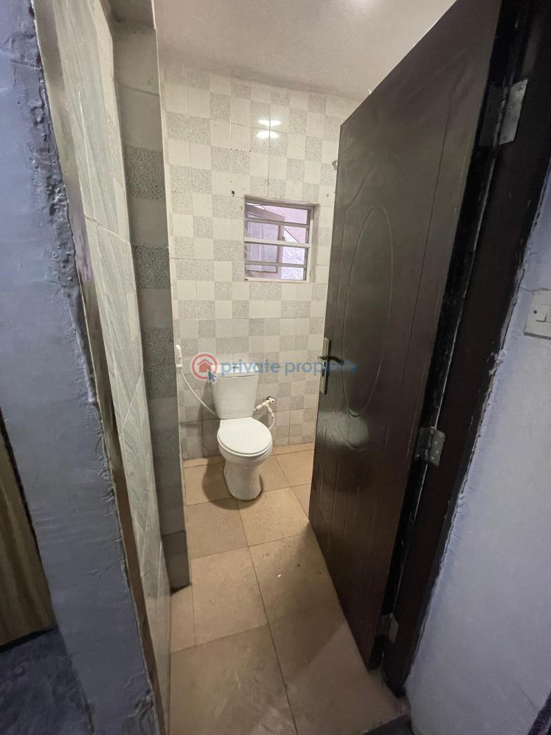 1 bedroom Mini Flat For Rent Unity Close Isheri Magodo Magodo Kosofe/Ikosi Lagos - 2