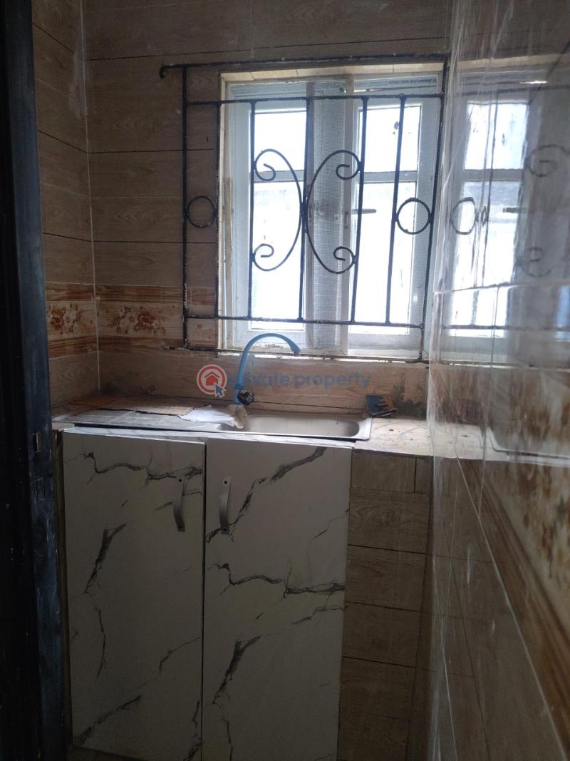 1 bedroom Block Of Flats For Rent Igbopa, Off Offin Oreta Road, Igbogbo. Igbogbo Ikorodu Lagos - 4