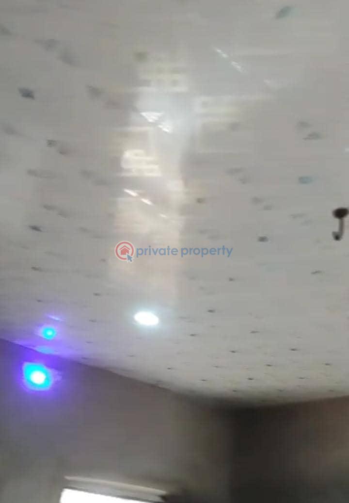 1 bedroom Self Contain For Rent Ogui Road Enugu Area  - 5