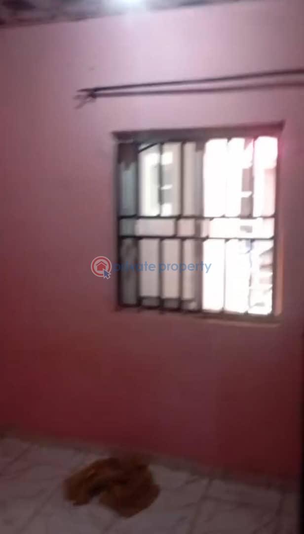 1 bedroom Self Contain For Rent Presidential Road Enugu Area  - 3