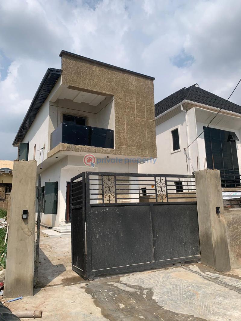 House For Sale Location: Carlton Gate Estate, Off General Gas Akobo, Ibadan Ibadan Oyo - 0