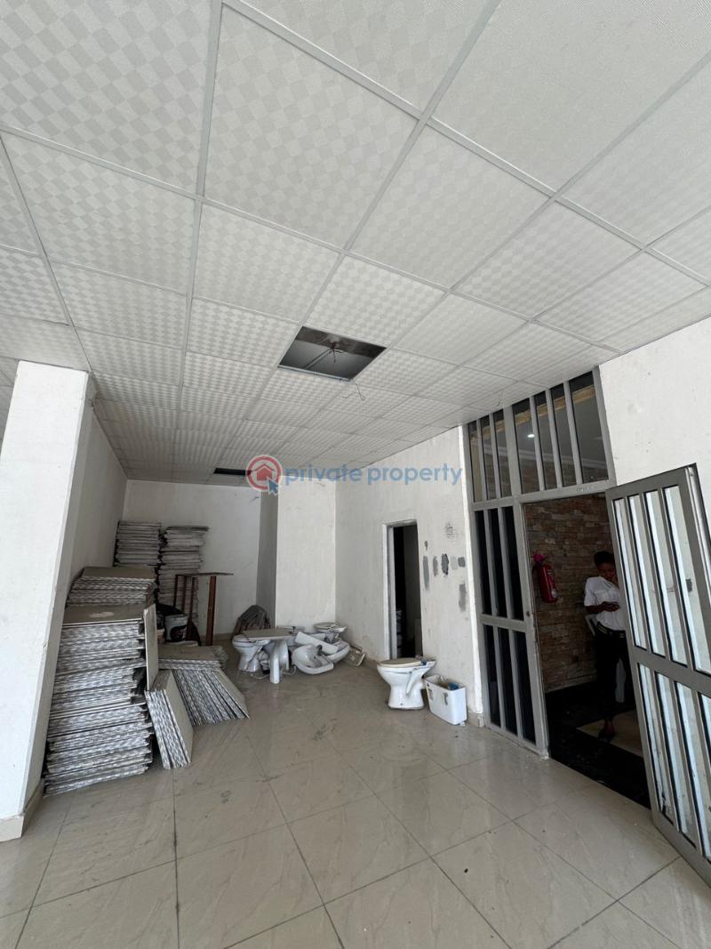 Open plan office space measuring 300sqm - 3 Commercial Property For Rent Victoria Island Lagos - 3