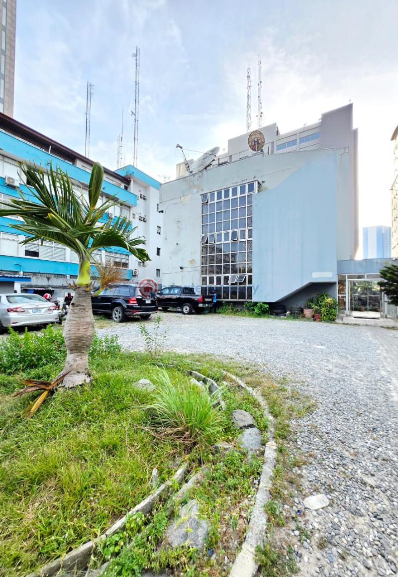 1 bedroom Office For Rent Victoria Island Lagos - 1