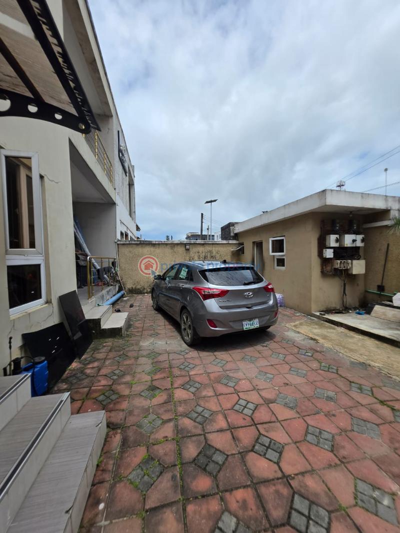 2 bedroom Detached Duplex For Sale Lekki Phase 1 Lagos - 3
