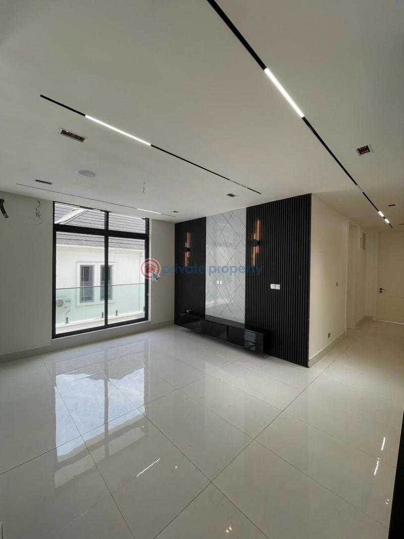 Osapa lekki luxurious duplex with swimming pool & cinema* - 8 5 bedroom Detached Duplex For Sale Osapa Lekki Lekki Lagos - 8