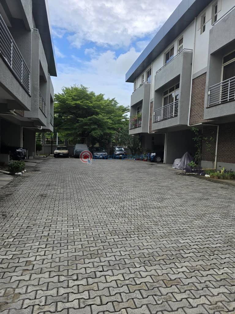 4 bedroom House For Rent @ 2nd Avenue, Banana Island Ikoyi Lagos - 10