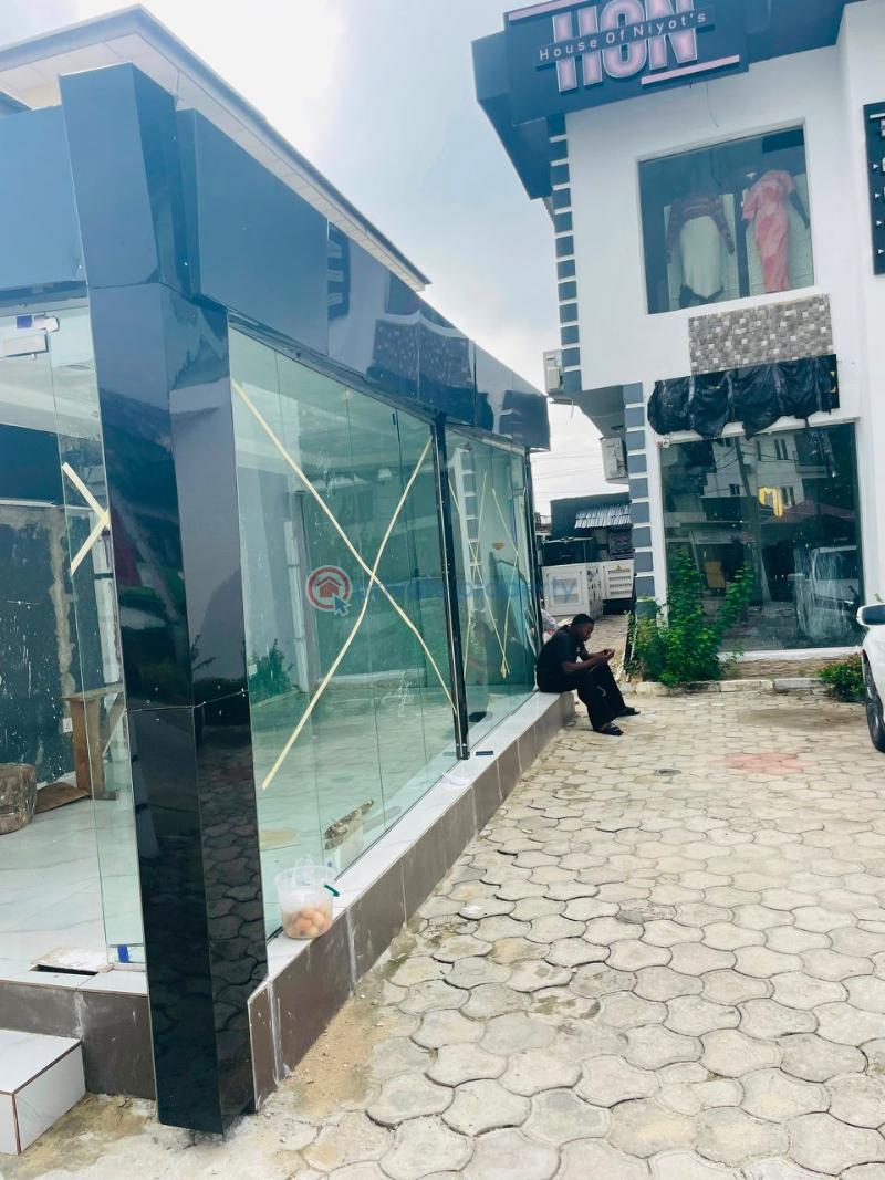 Shop For Rent Lekki Phase 1 Lagos - 0