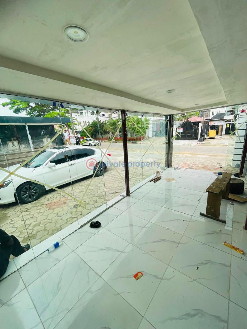 Shop For Rent Lekki Phase 1 Lagos - 5
