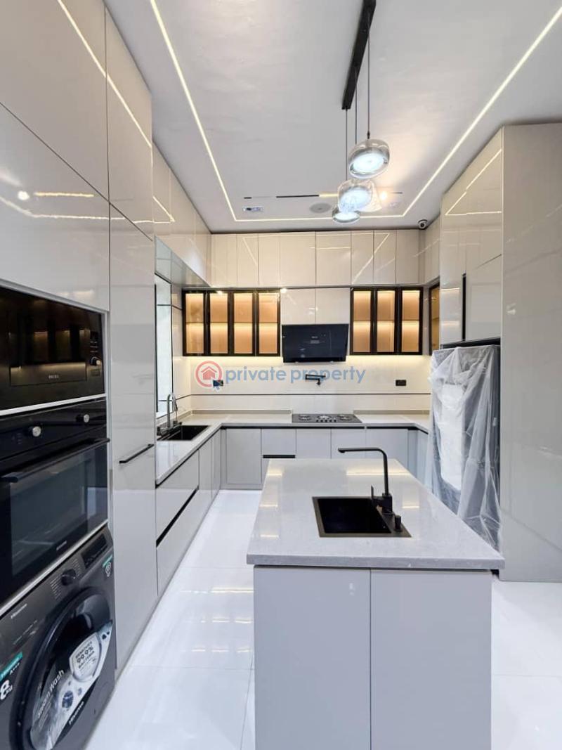 5 bedroom Detached Duplex For Sale Chevron Lekki Lagos - 10