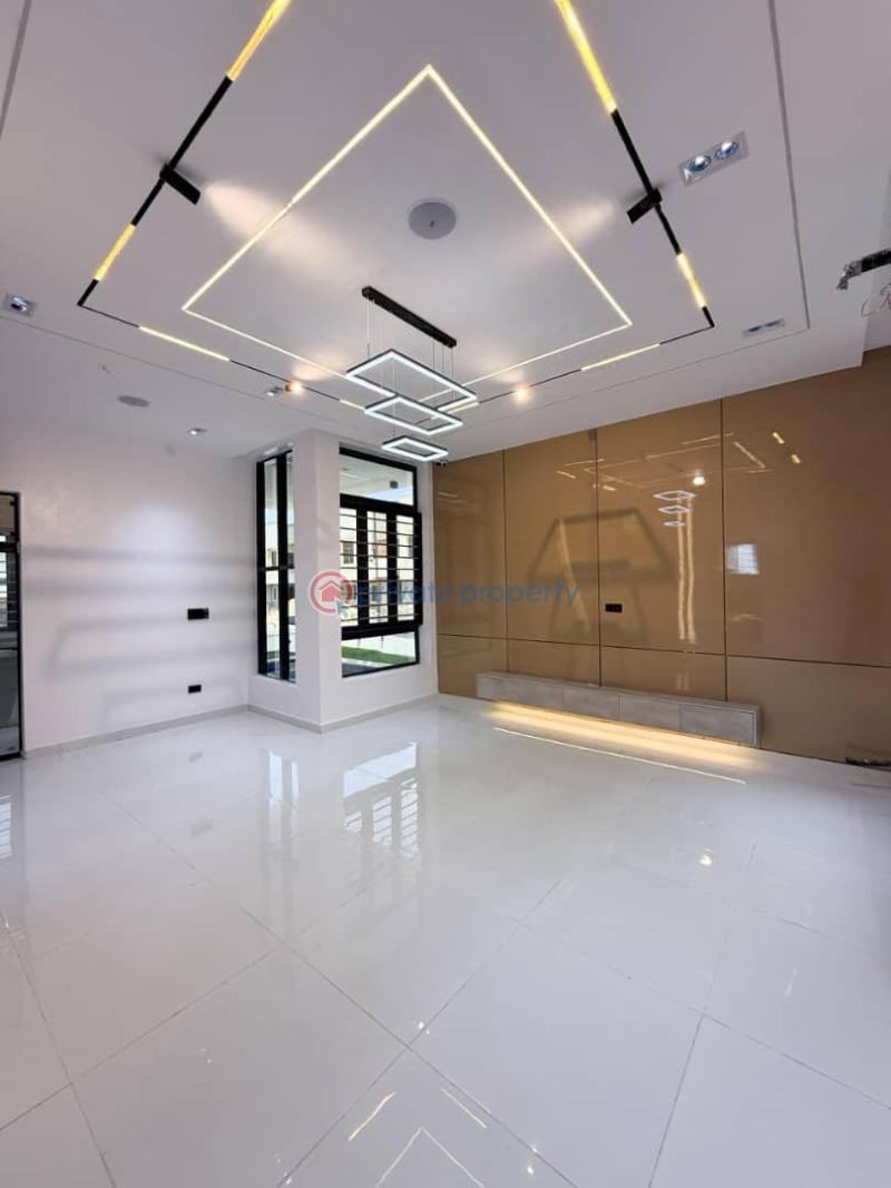 5 bedroom Detached Duplex For Sale Chevron Lekki Lagos - 2