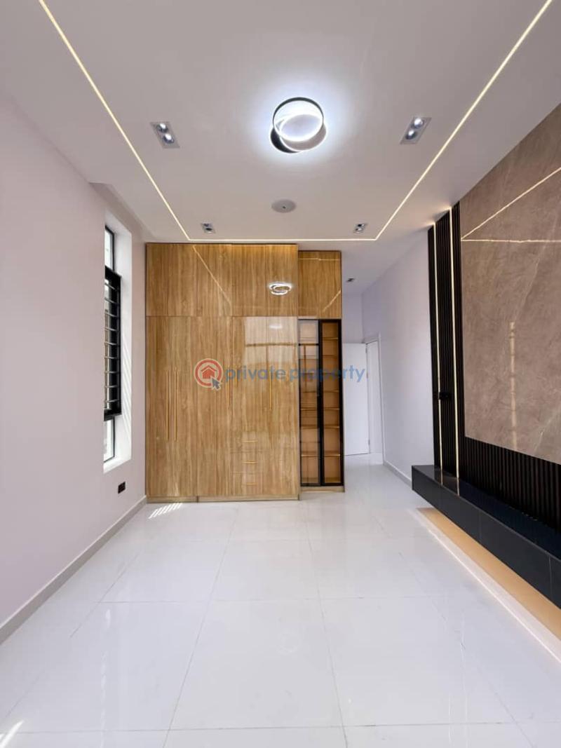 5 bedroom Detached Duplex For Sale Chevron Lekki Lagos - 9