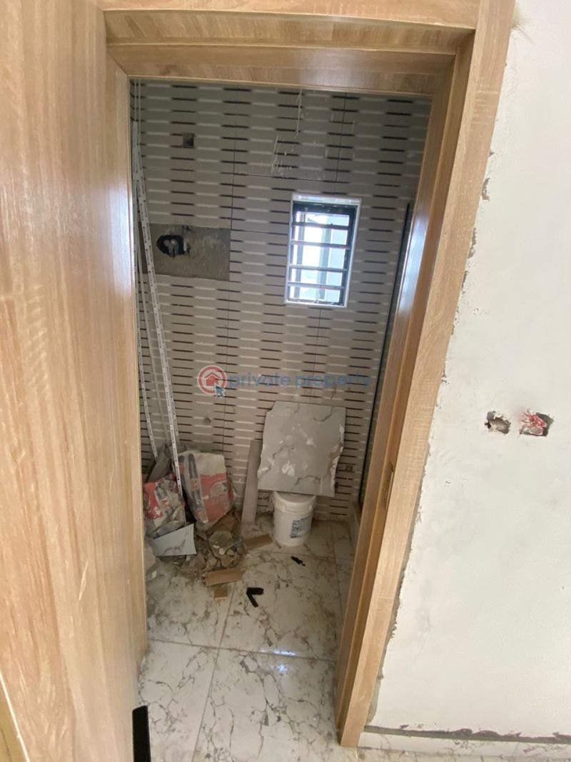 5 bedroom Detached Duplex For Sale Chevron Drive Lekki Lagos - 6