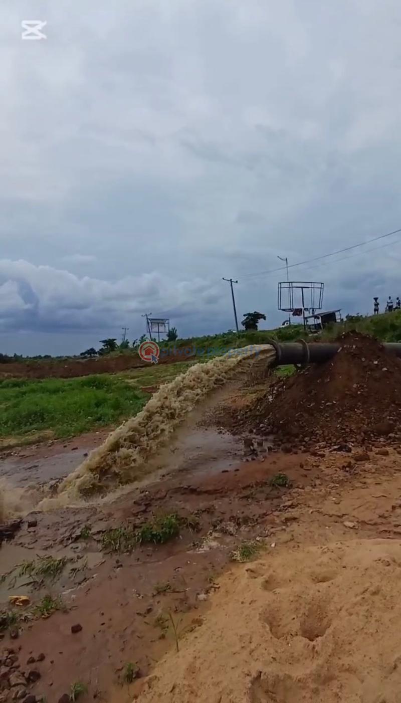 Own 1000sqm at diamond foreshore estate - 5 Mixed use Land For Sale Asaba Delta - 5