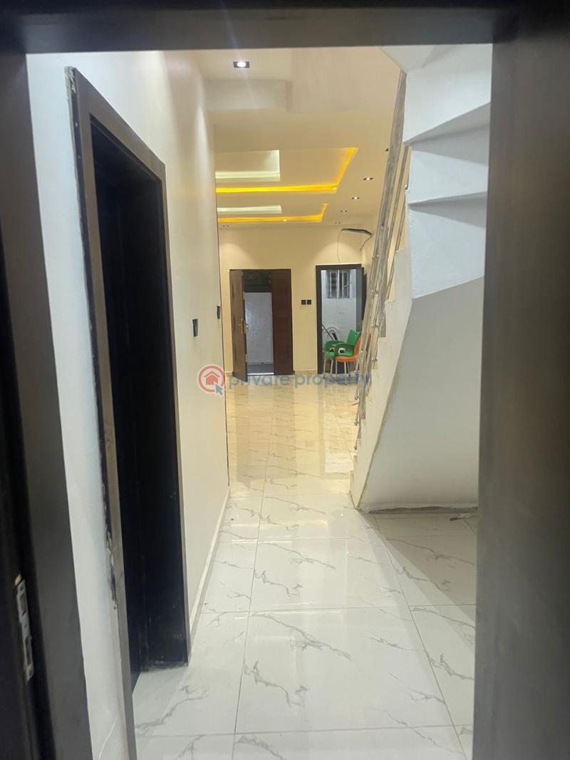 4 bedroom Semi detached Duplex For Sale Magodo Kosofe/Ikosi Lagos - 8