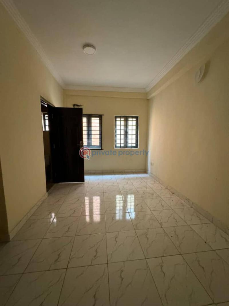 3 bedroom Block Of Flats For Sale Yaba Lagos - 5