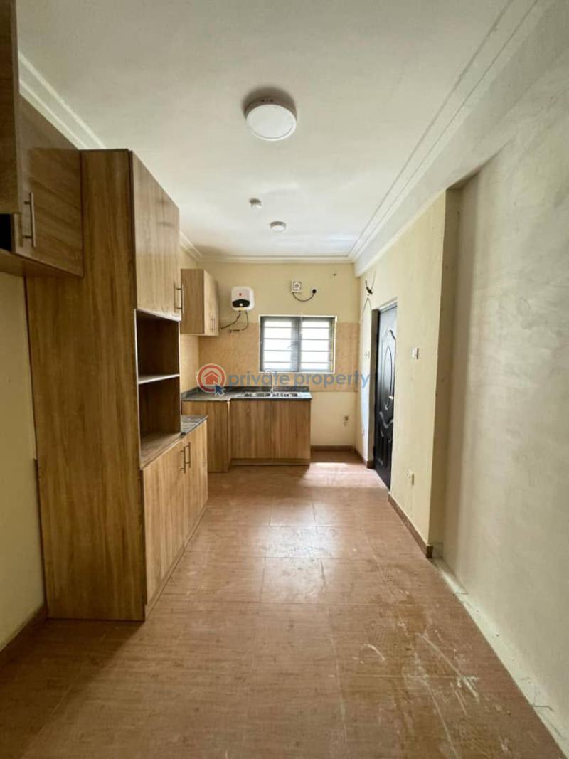 3 bedroom Block Of Flats For Sale Yaba Lagos - 6