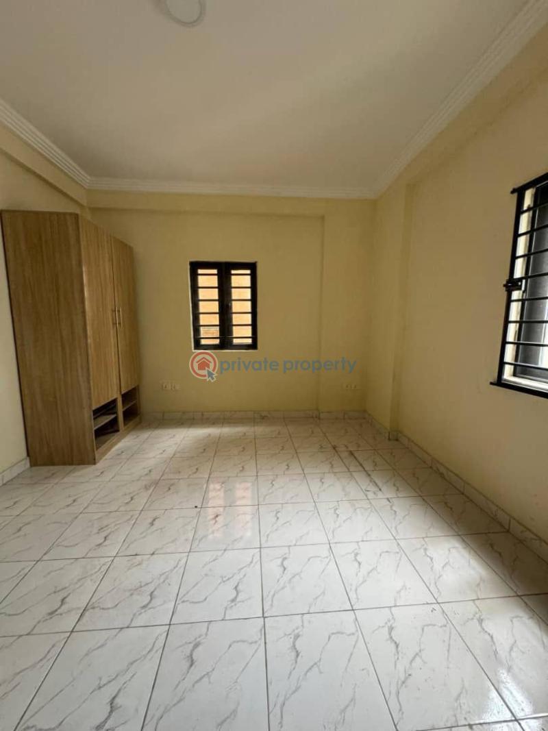 3 bedroom Block Of Flats For Sale Yaba Lagos - 10