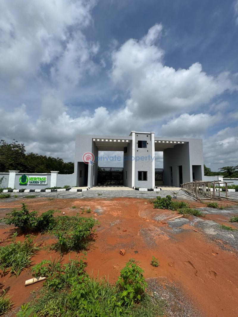 Residential Land For Sale Directly Facing Ikorodu/shagamu Road Ikorodu Lagos - 0