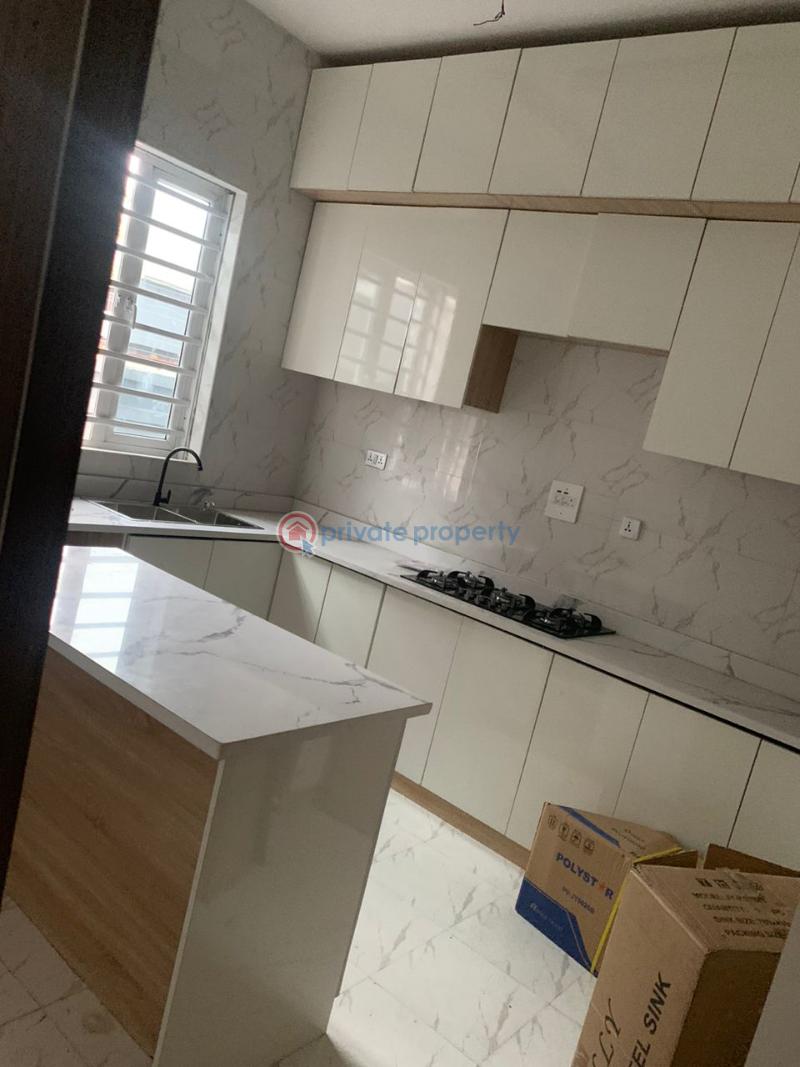 1 bedroom Self Contain For Rent Mayekun Street Off Ologolo Lekki Lagos Ologolo Lekki Lagos - 5