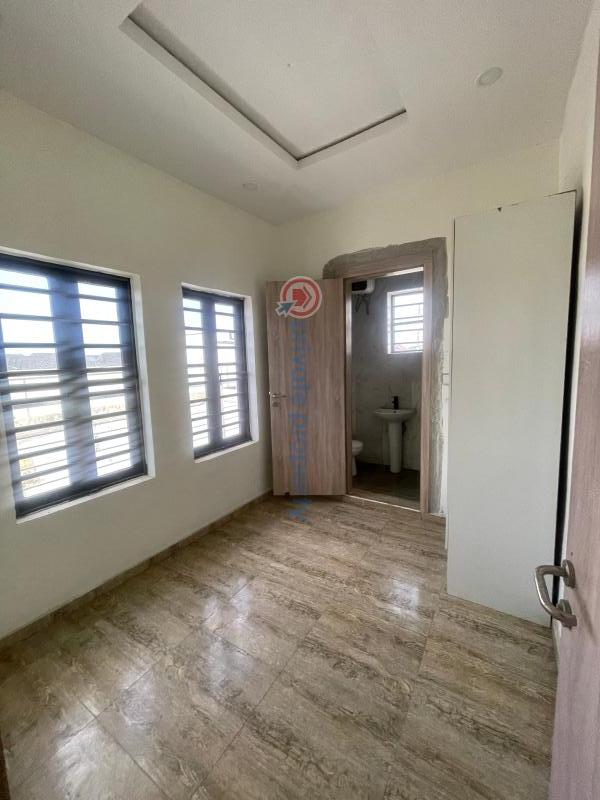 2 bedroom Block Of Flats For Sale Harris Drive Victoria Garden City Lekki Lagos - 2
