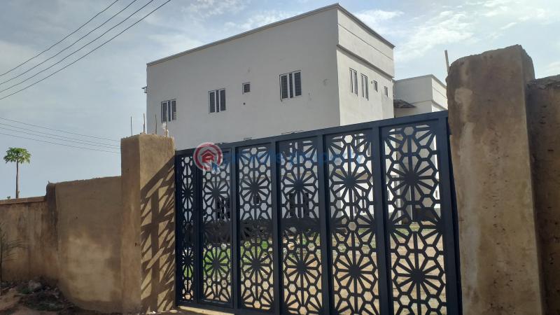 Block Of Flats For Sale Plot 84, Commercial Layout, Arab Road, Kubwa Kubwa Abuja Phase 4  - 3