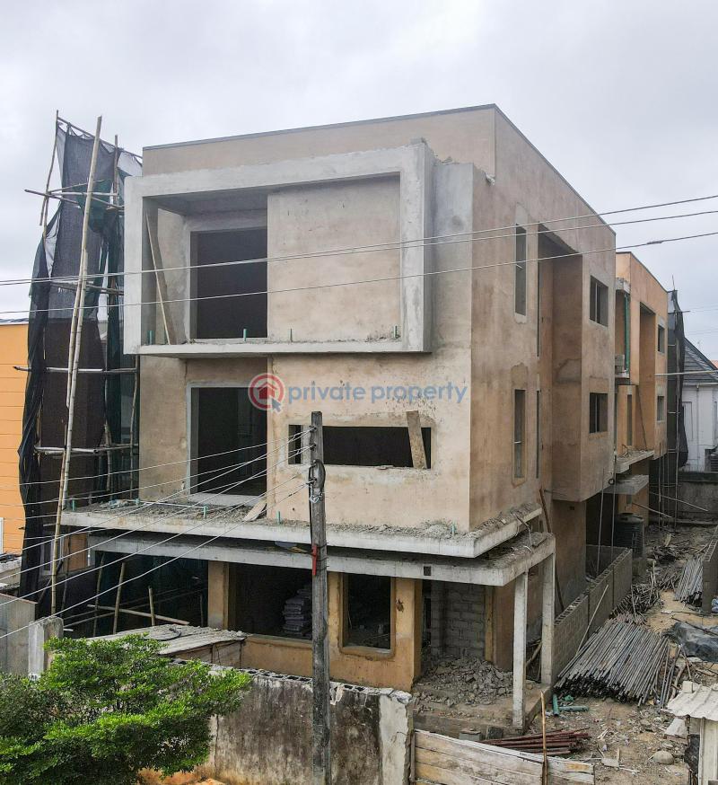 Palm drive: 5 bedroom detached duplex at u3 estate lekki phase 1 - 5 5 bedroom Detached Duplex For Sale . Lekki Phase 1 Lagos - 5