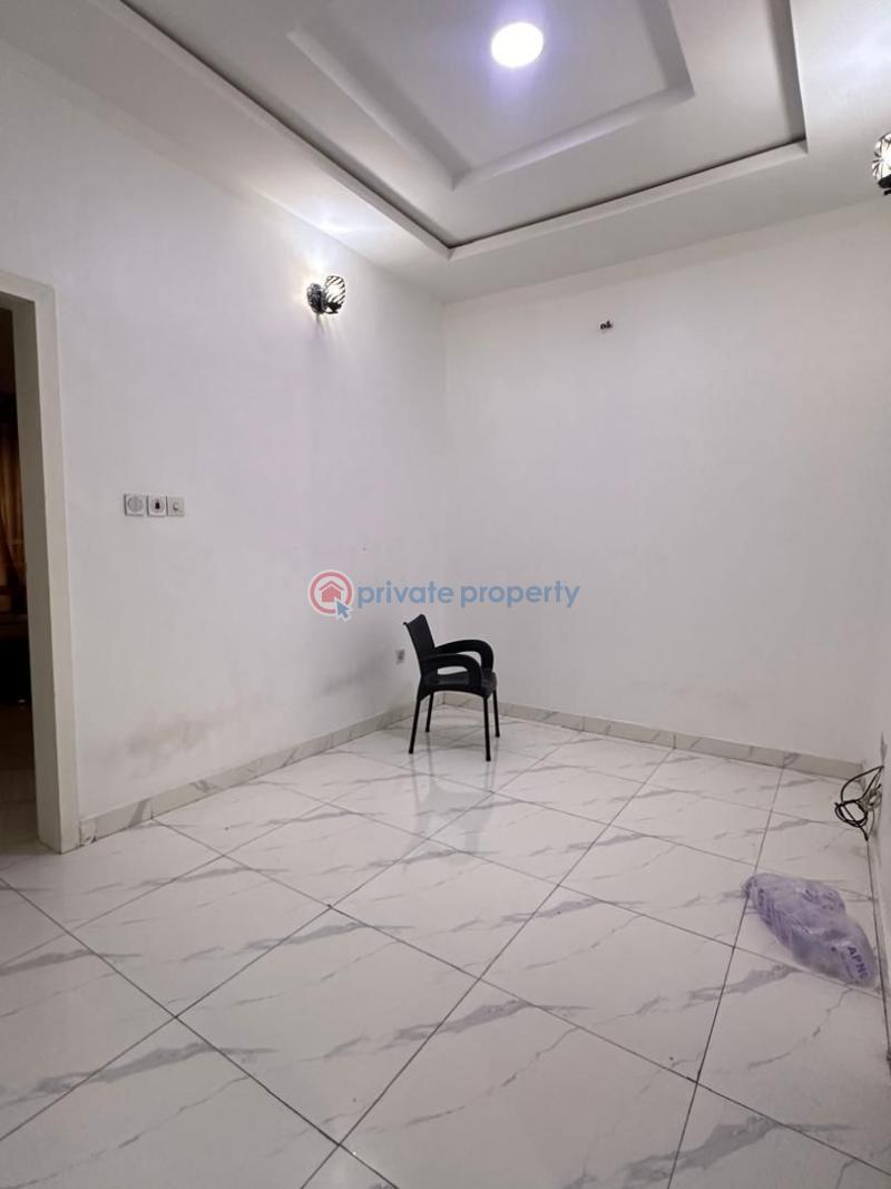 Partly furnished brand new 3bedroom in a serviced estate - 6 3 bedroom Block Of Flats For Rent Ikota Villa Estate Ikota Lekki Lagos - 6