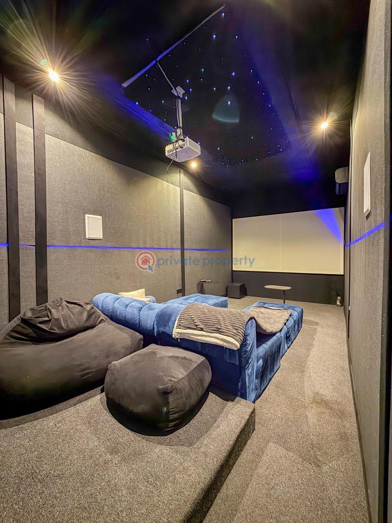 2 bedroom Block Of Flats Short let Banana Island Ikoyi Lagos - 1