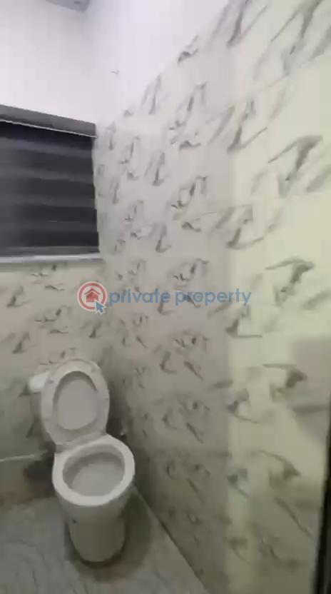 Pay and pack in roomself - 6 1 bedroom Self Contain For Rent Onike Yaba Lagos - 6