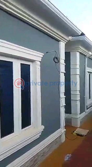 Pay and park in 3bedroom bungalow - 18 3 bedroom Detached Bungalow For Sale Ikola Road , Command Abule Egba Lagos - 18