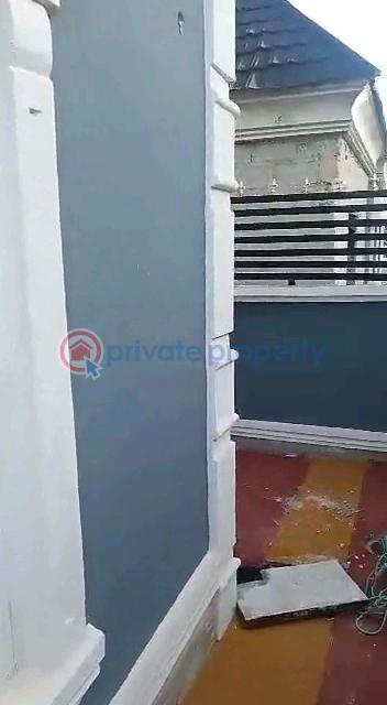 Pay and park in 3bedroom bungalow - 29 3 bedroom Detached Bungalow For Sale Ikola Road , Command Abule Egba Lagos - 29