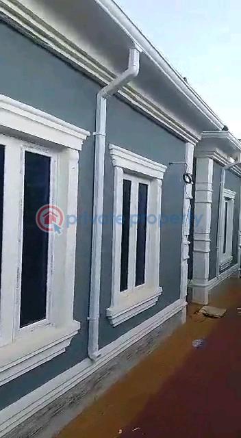 Pay and park in 3bedroom bungalow - 16 3 bedroom Detached Bungalow For Sale Ikola Road , Command Abule Egba Lagos - 16