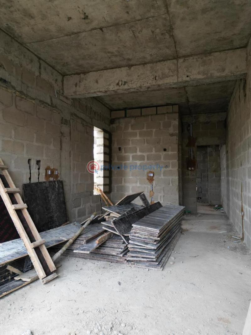 1 bedroom Flat & Apartment For Sale Surulere Lagos - 9