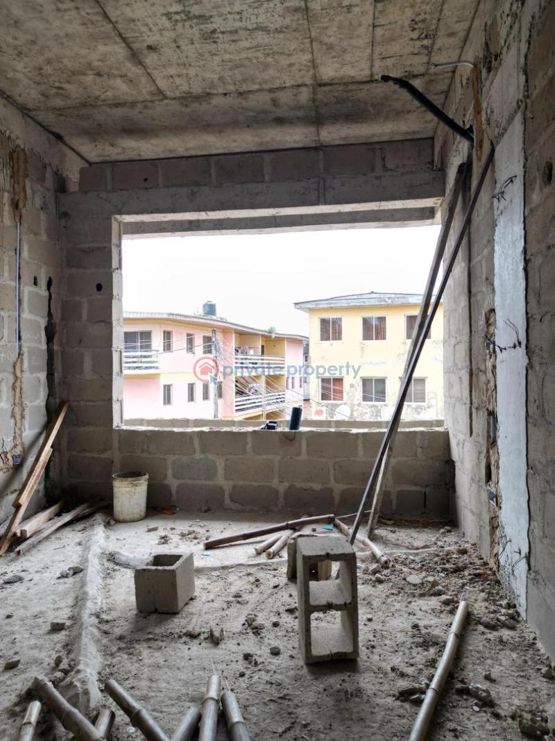 1 bedroom Flat & Apartment For Sale Surulere Lagos - 4