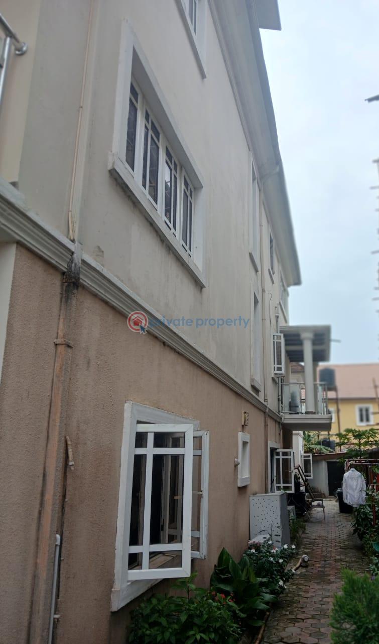 9 bedroom Block Of Flats For Sale Estate Ikate Elegushi Lekki Lagos - 3