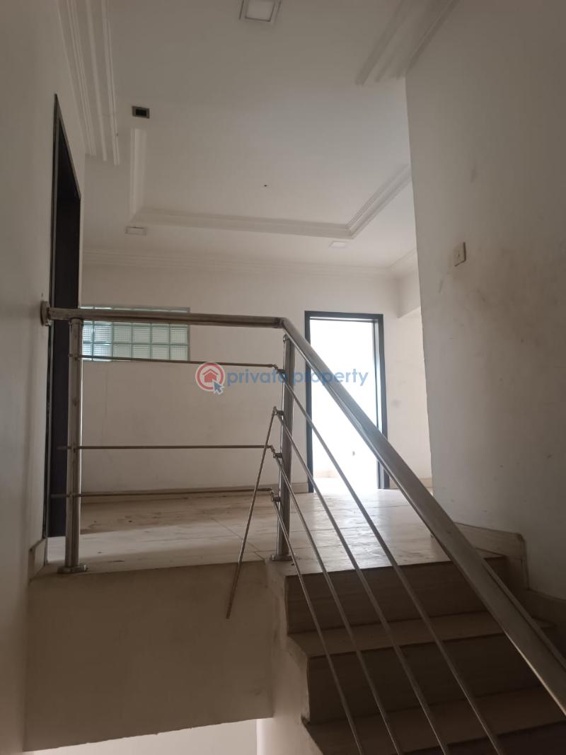 10 bedroom Semi detached Duplex For Rent Directly On Opebi Road Ikeja Lagos - 4