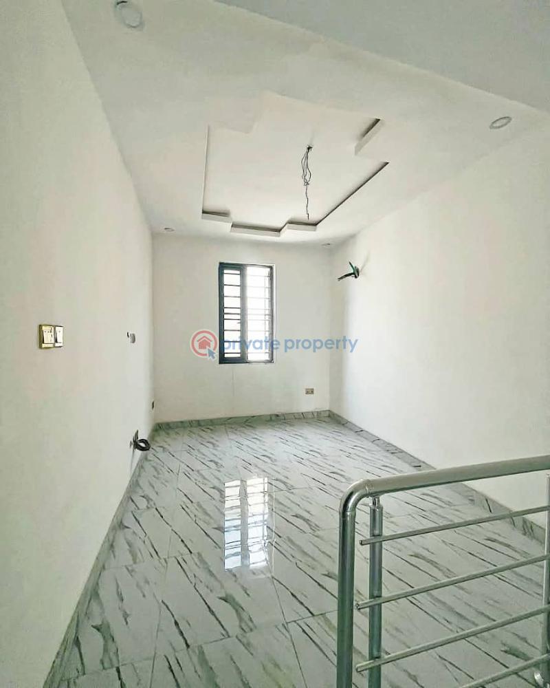 Perfect blend of comfort and sophistication in this well-maintained 4-bedroom terrace duplex - 7 4 bedroom Terraced Duplex For Rent Ikate Elegushi Lekki Lagos - 7