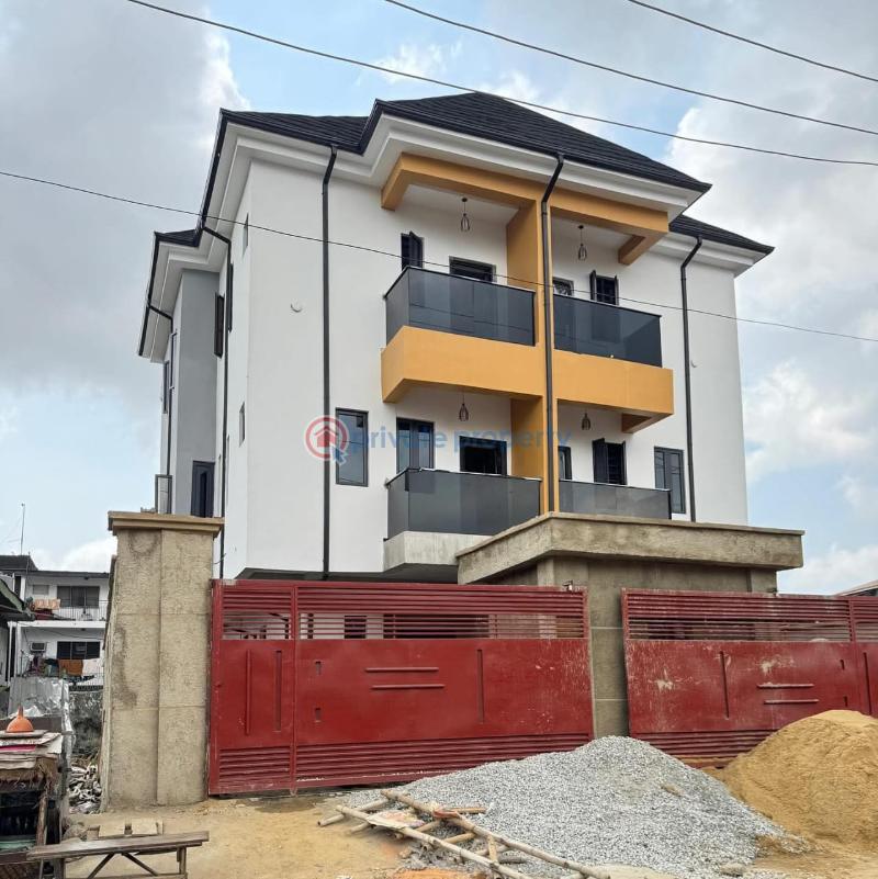 4 bedroom Semi detached Duplex For Sale Surulere Lagos - 0