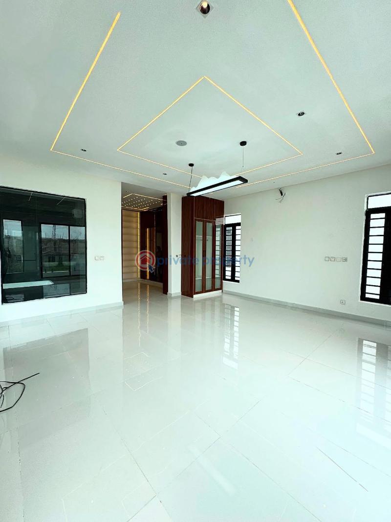 Perfectly carved luxury 5 bed detached duplex - 4 5 bedroom Detached Duplex For Sale Chevron Drive Lekki Lagos - 4