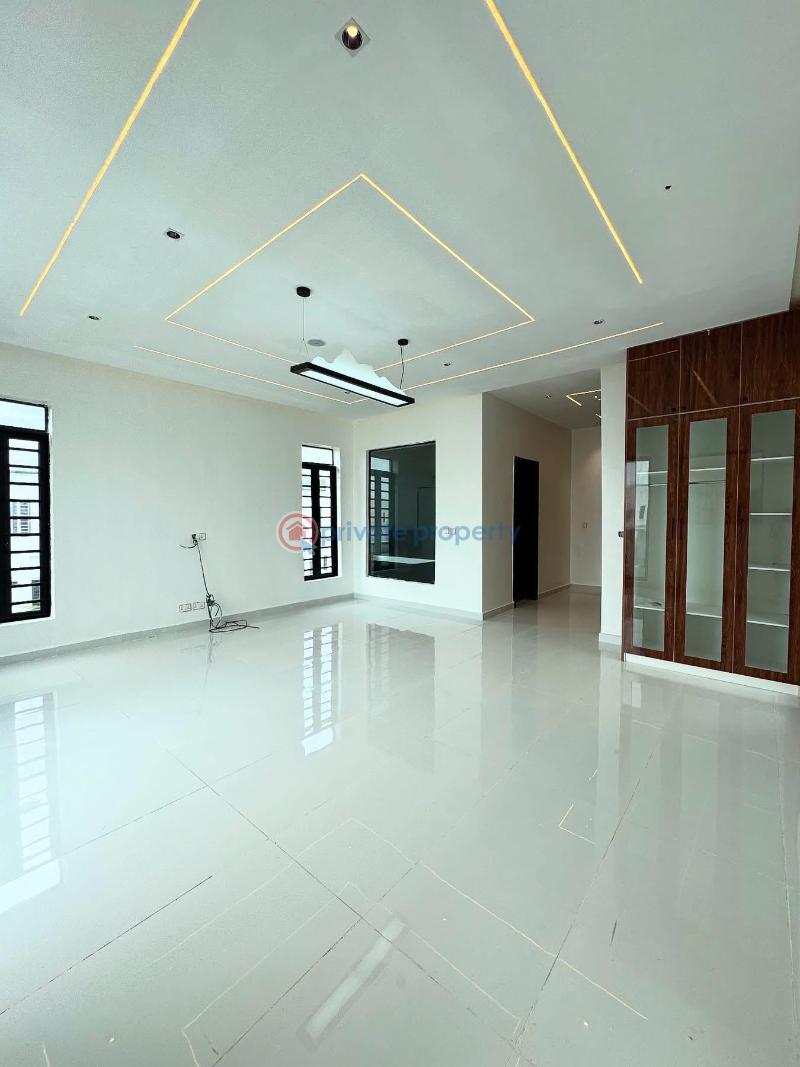 Perfectly carved luxury 5 bed detached duplex - 7 5 bedroom Detached Duplex For Sale Chevron Drive Lekki Lagos - 7