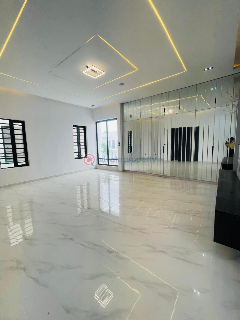 5 bedroom Detached Duplex For Sale Ajah Lagos - 1