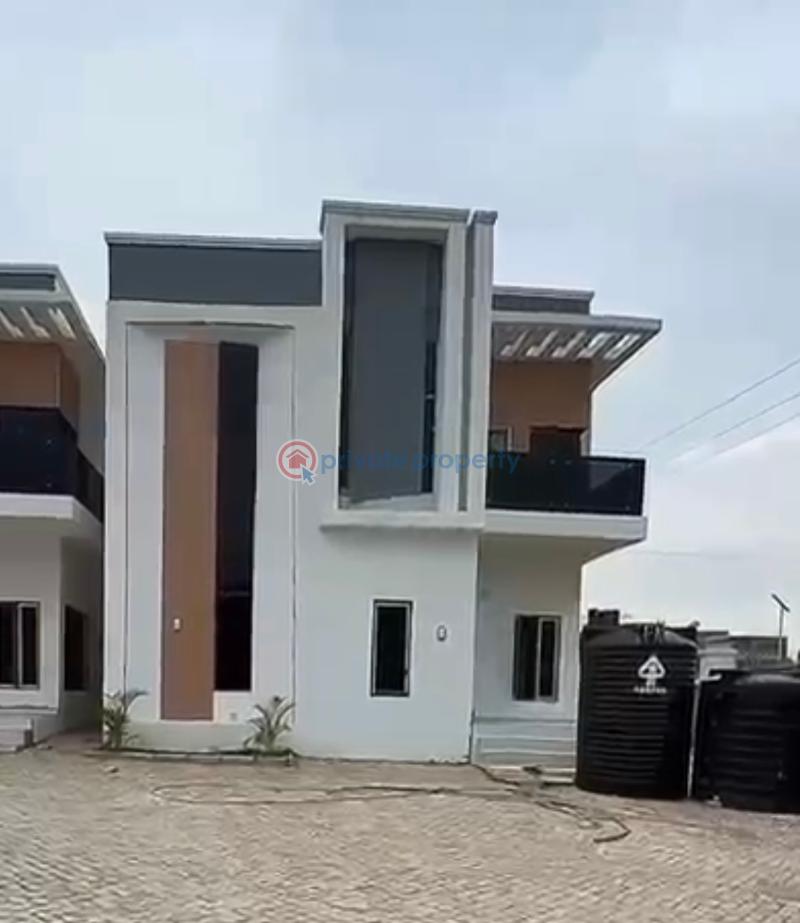 4 bedroom House For Sale Games Village & Brick Hall School Kaura Abuja Phase 2  - 1