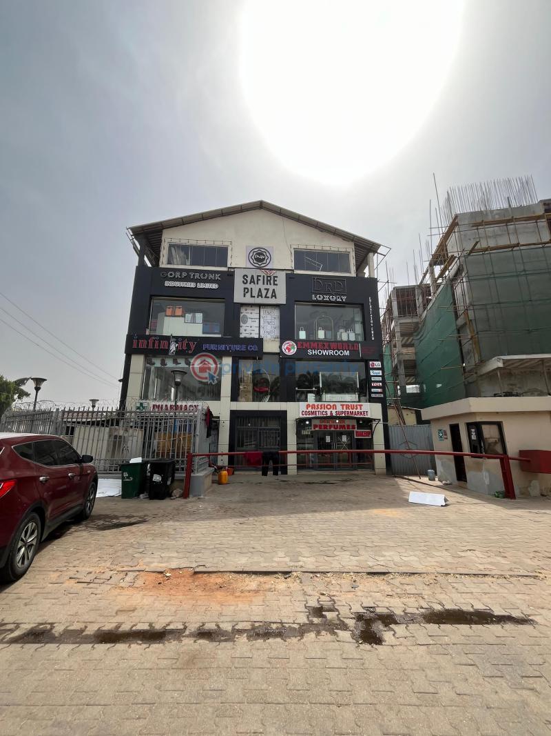 Mall/Complex/Plaza For Sale Wuse II Abuja Phase 1  - 0