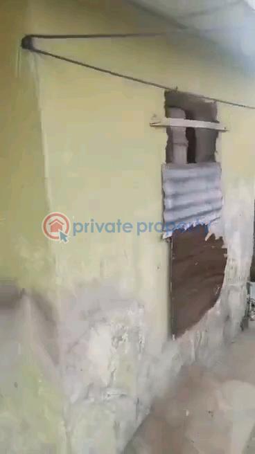 Plots of land for sale - 7 Mixed use Land For Sale Alimosho Uturn Abuleegba Abule Egba Lagos - 7