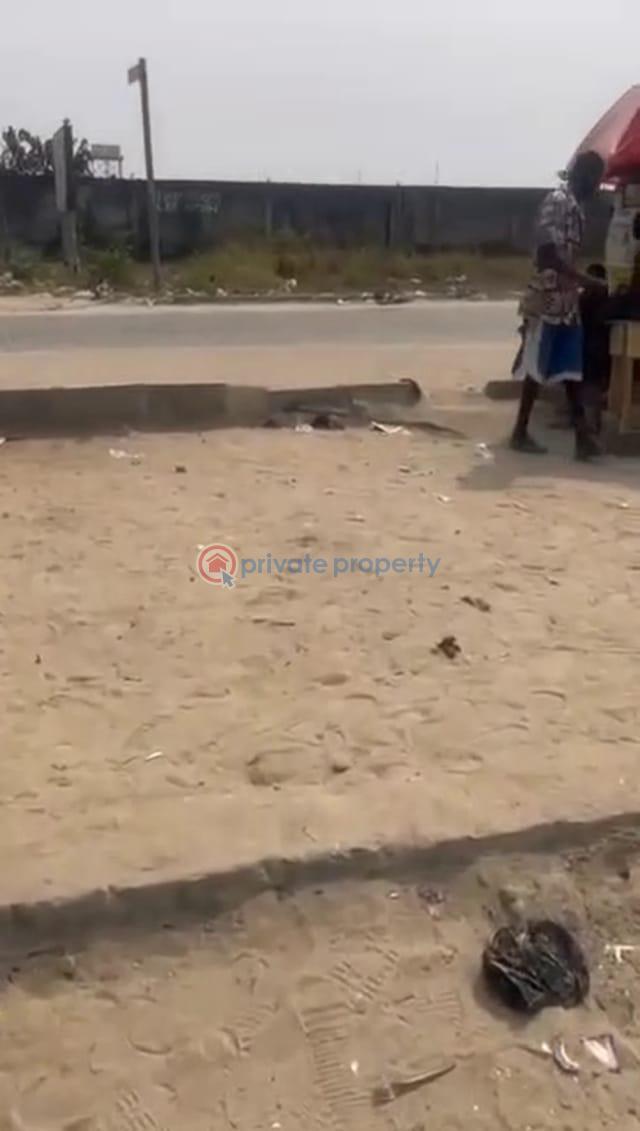 Mixed use Land For Sale Victoria Crest Iv Estate Lafiaji Lekki Lagos - 2