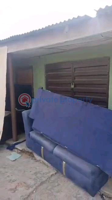 Plots of land for sale - 10 Mixed use Land For Sale Alimosho Uturn Abuleegba Abule Egba Lagos - 10