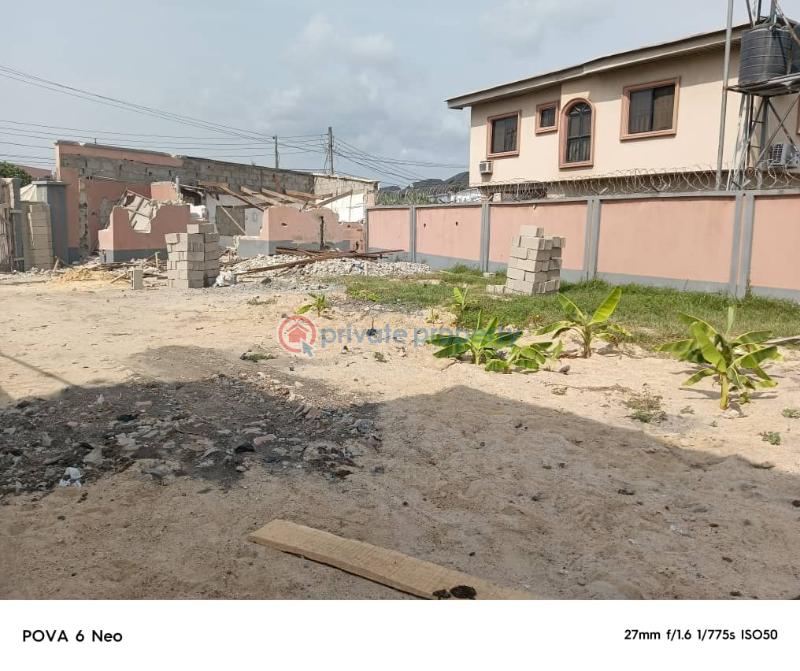 Mixed use Land For Sale Behind Dominion Pizza Thomas Estate Ajah Lagos - 0
