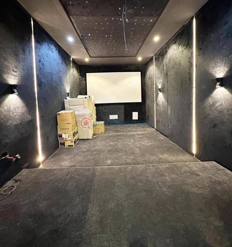 6 bedroom Detached Duplex For Sale Lekki Phase 1 Lagos - 1