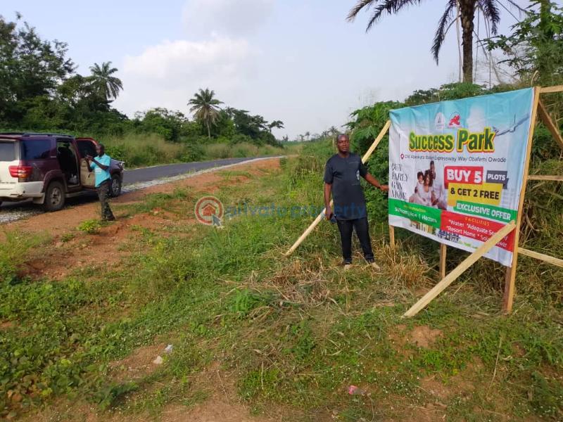 Mixed use Land For Sale Sagamu Ogun - 2