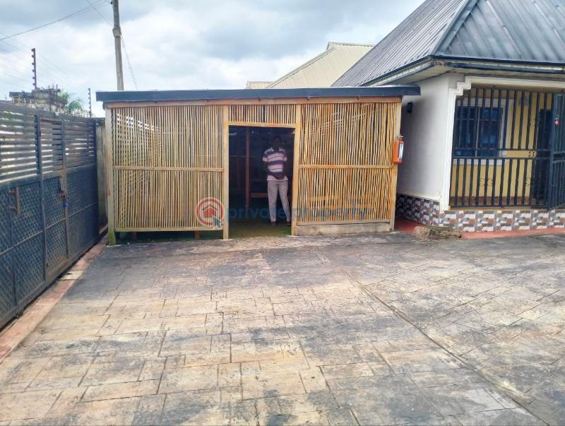 3 bedroom Detached Bungalow For Sale Ikumakpayi Street, Off Benin Akure Expressway, Iyowa. Asaba Delta - 7